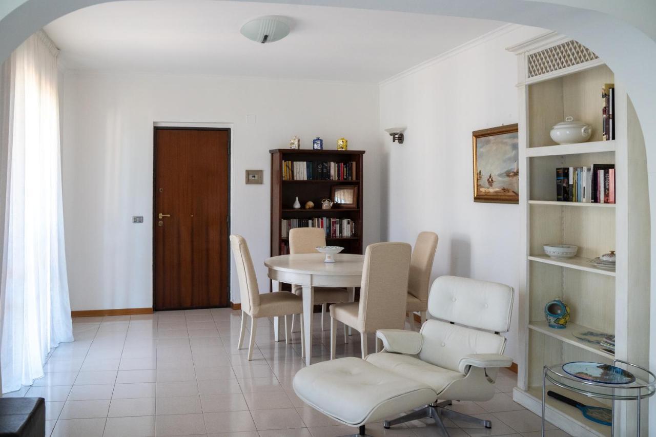 Elegant Apartment In Residence With Pool Acireale Exterior foto